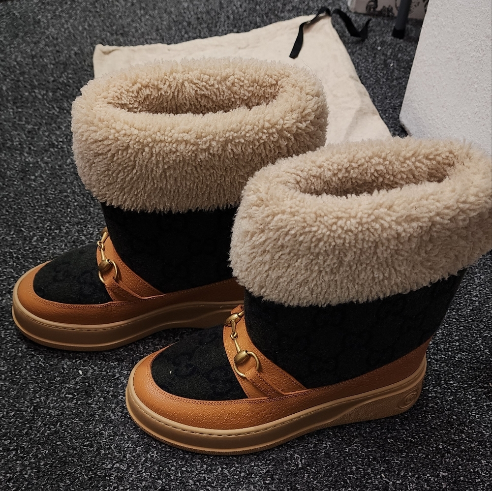 Gucci Horsebit Shearling and Leather-trimmed Logo-print Felt Boots/Booties